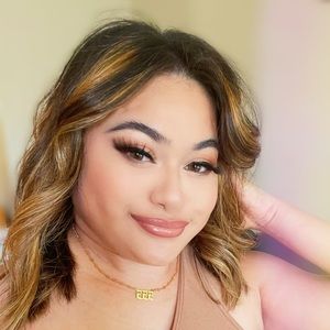 Meet your Posher, Keli